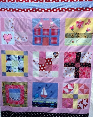 molly's dresses quilt